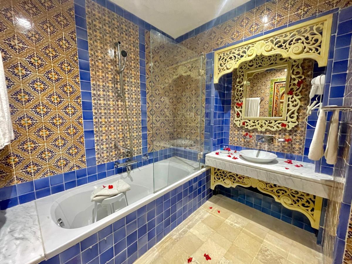 Royal Victoria - Ex British Embassy Tunis
