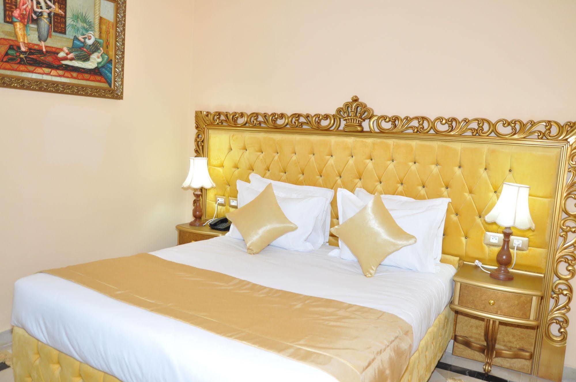 Royal Victoria - Ex British Embassy 4*